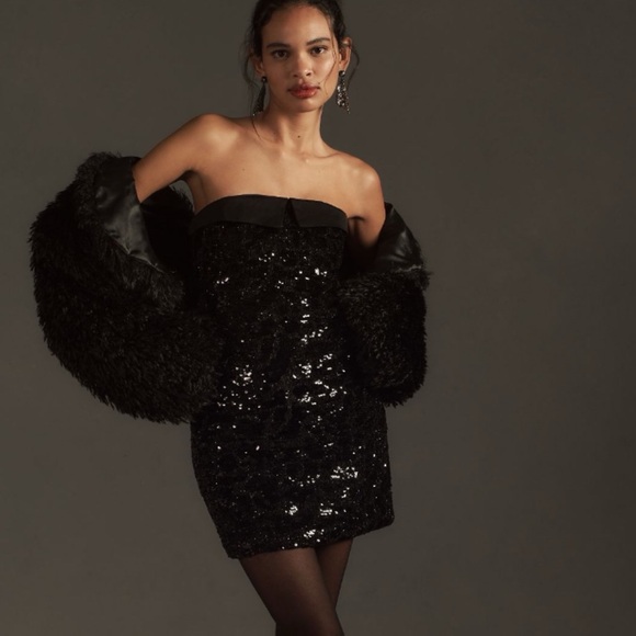 NWT Le Superbe Nominee Tux Sequined Mini Dress size 8 - Picture 1 of 14